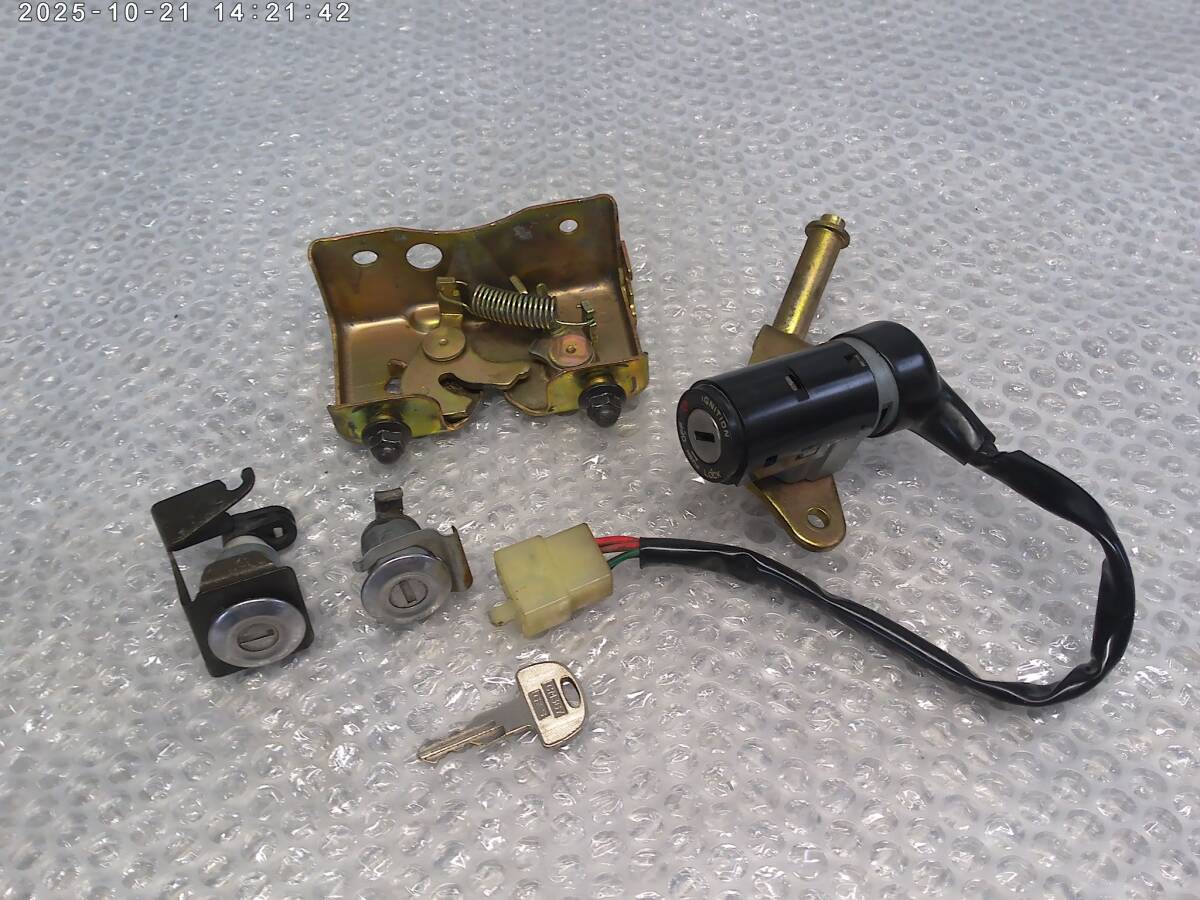 ヒ10.22  ジョーカー50  AF42 AF20E  純正  キーシリンダー/鍵set  動作ok  ☆90.金具.シートロック.給油.燃料.ガソリン拍卖