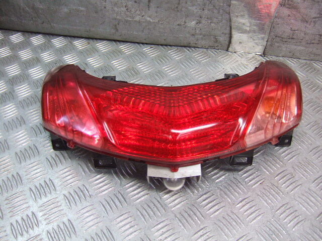 て1010 マジェスティ250 SG20J 4D9  テールランプ ブレーキランプ/ウインカー拍卖