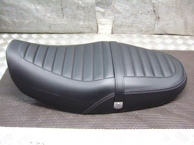 2510188管】 Z900RS 純正 ハイシート オプション 美品!拍卖