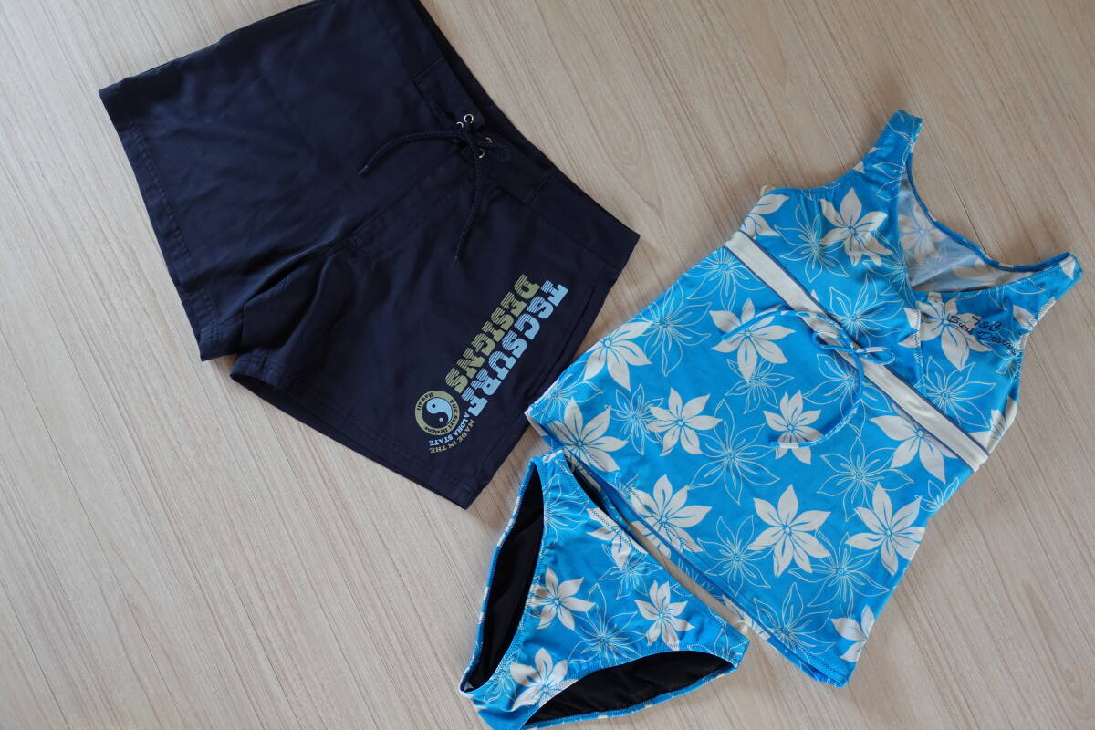 送料無料★美品11L【T&C Surf Designs】ハーフパンツ付きセパレート水着セット★水色ネイビー紺ブルー花柄プールスイミングリゾート海旅行拍卖