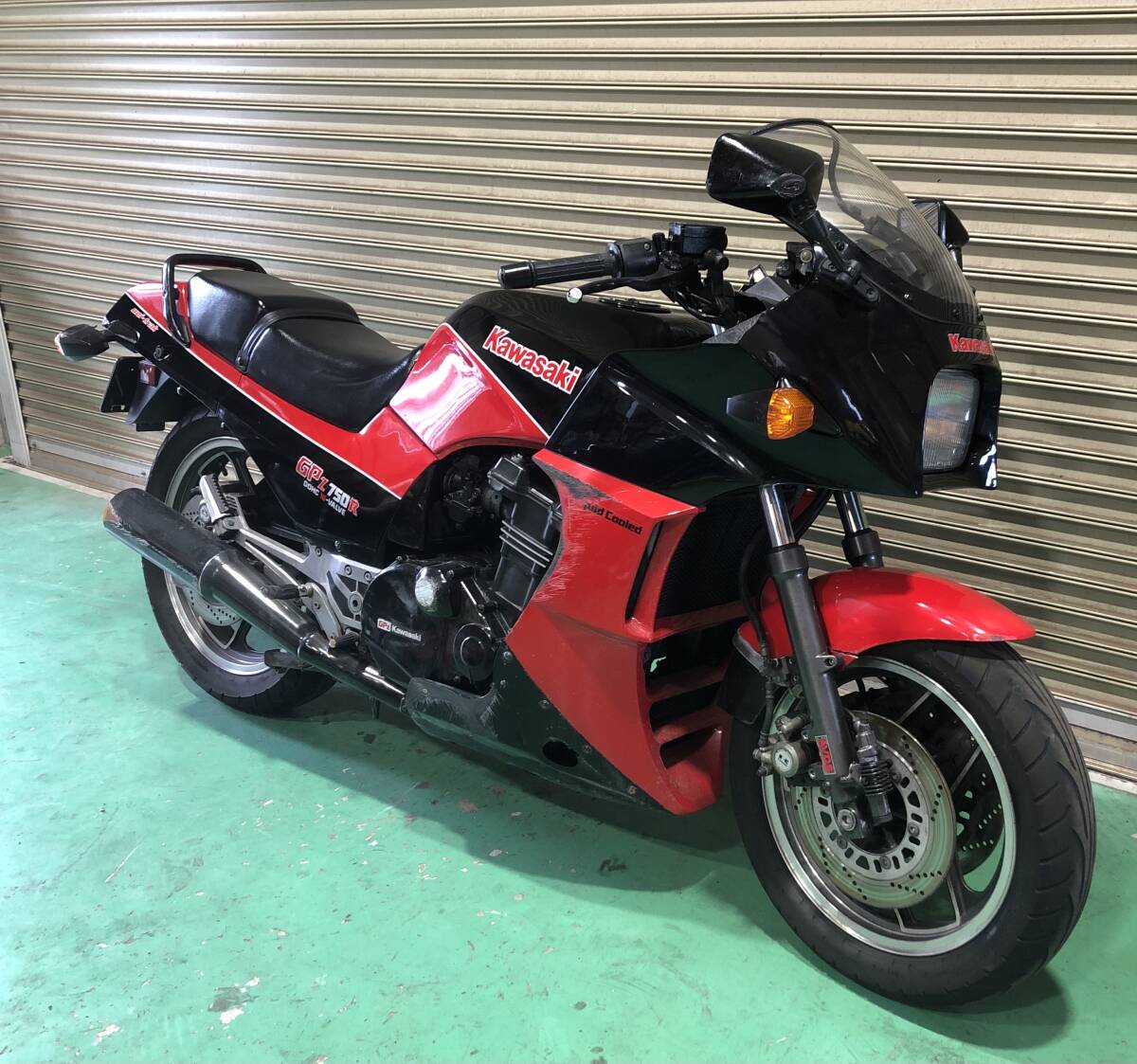 GPZ750R ZX750 昭和59年登録 車検令和8年7月 黒赤 エンジン実動 右転倒有拍卖