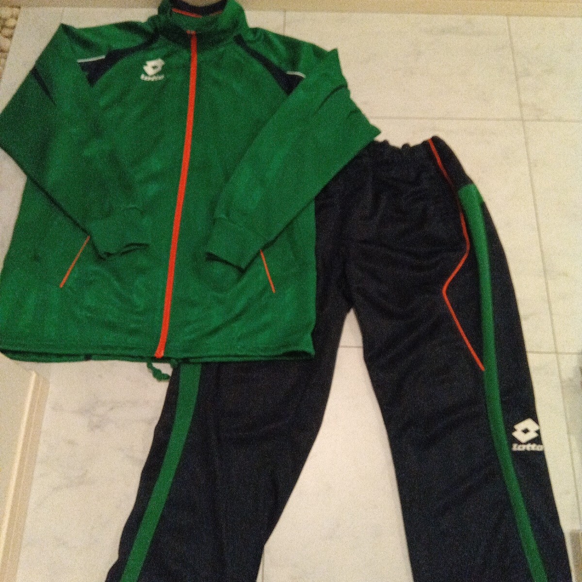 lotto ロット ジャージ 上下 セット サイズM グリーン ネイビー LOTOO プーマ アディダス ナイキ オークリー アンダーアーマー拍卖