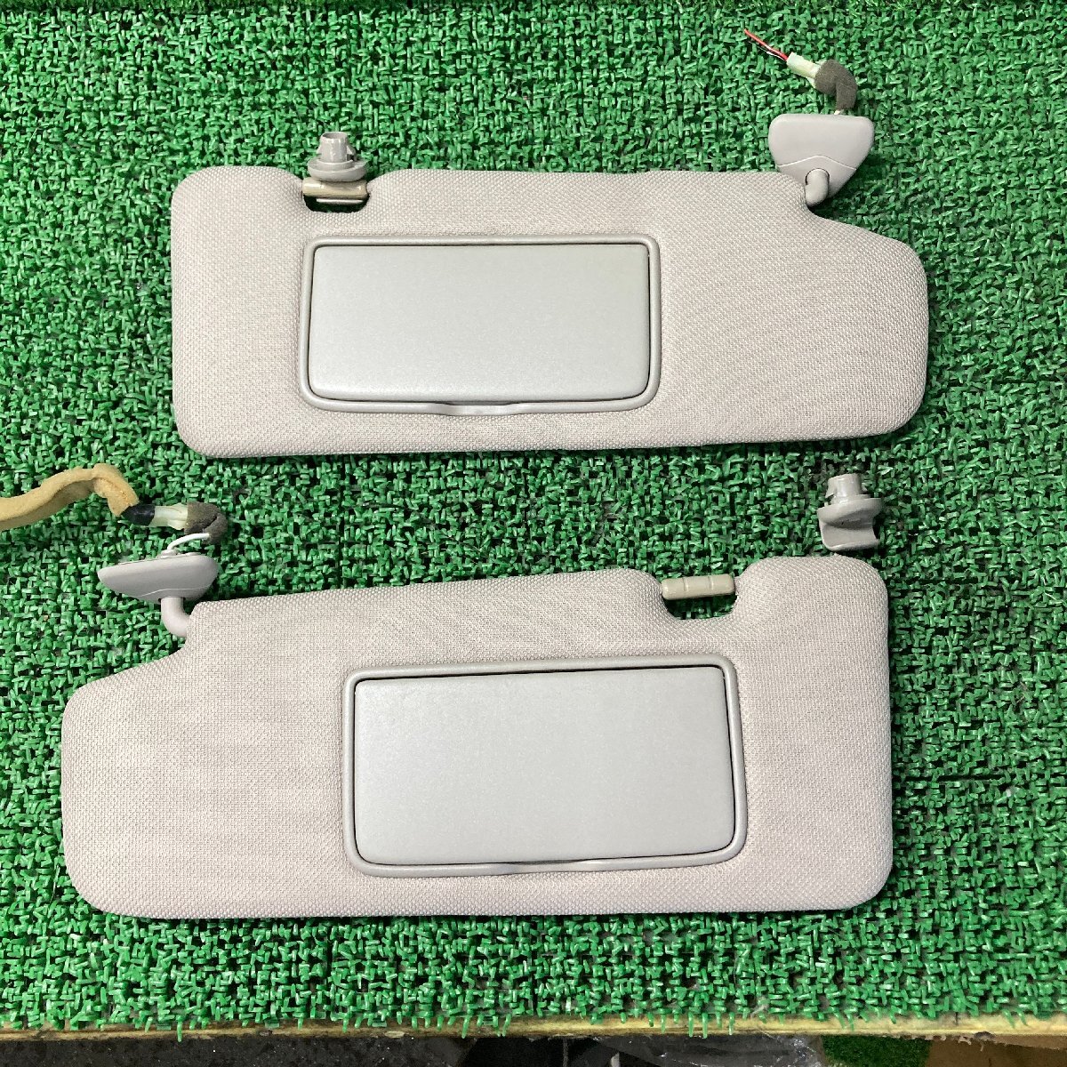 ♪♪フェアレディZ Version-NISMO Z33 サンバイザー 日よけ 左右セット 水害車(W6525)♪♪拍卖