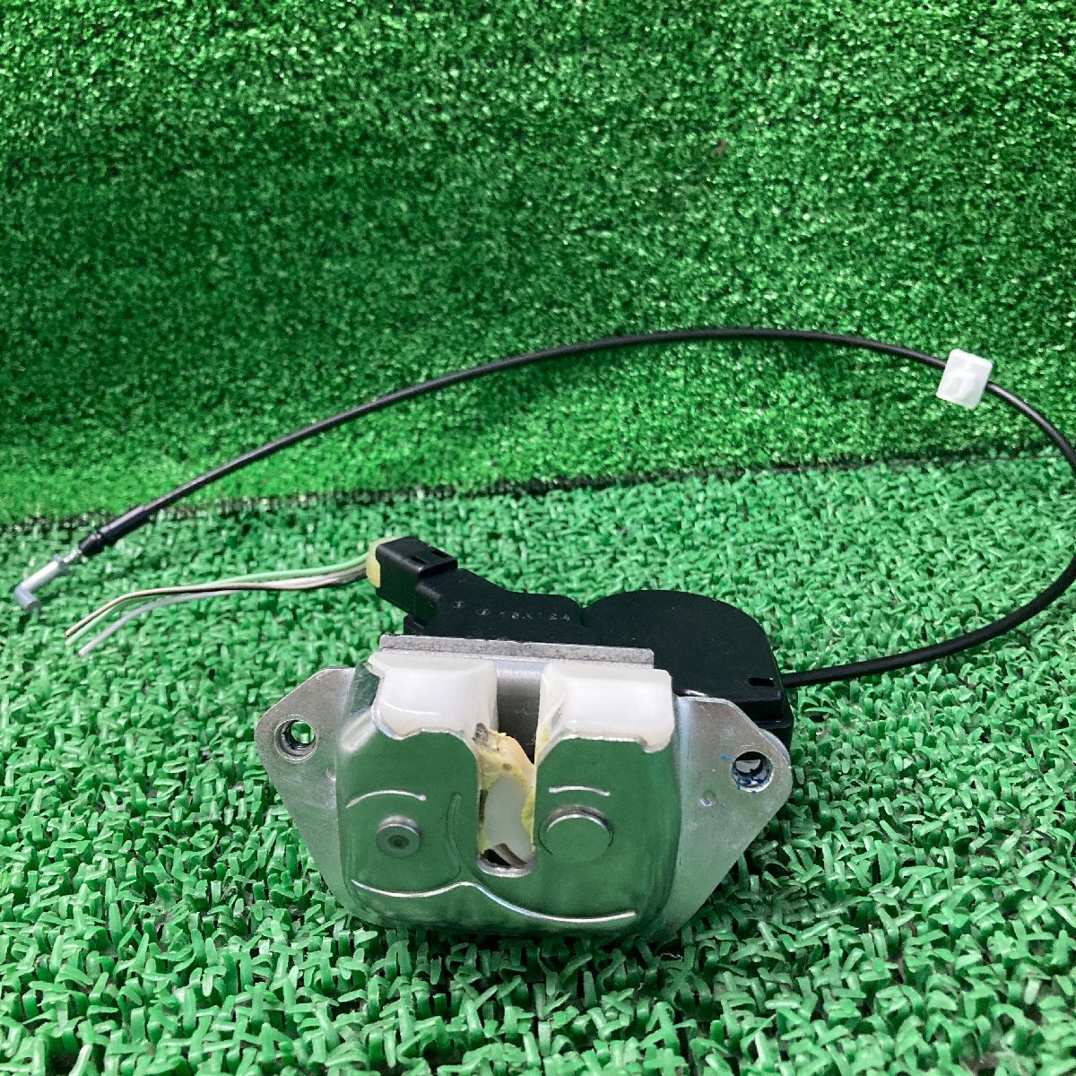 ♪♪モコ S MG33S リアゲート ロック アクチュエーター ソレノイド(W6872)♪♪拍卖