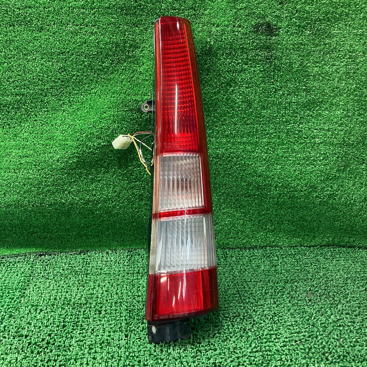 ♪♪ディアスワゴン TW1 右 テールランプ テールライト ミツバ VC02-003(W6958)♪♪拍卖
