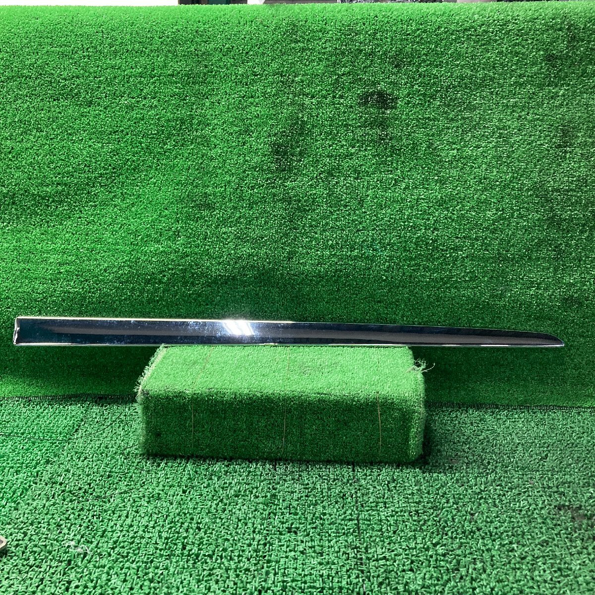 ♪♪ヴェルファイア V AGH30W サイドメッキモール 左 クォーターガラスの下(W7000)♪♪拍卖