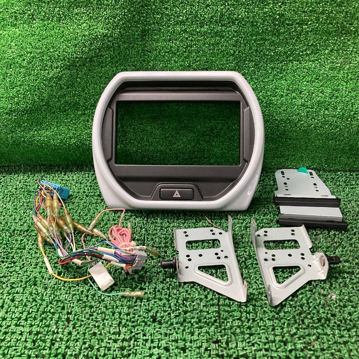 ♪♪ハスラー MR92S G オーディオパネル ブラケット ハーネス付 (W7077)♪♪拍卖