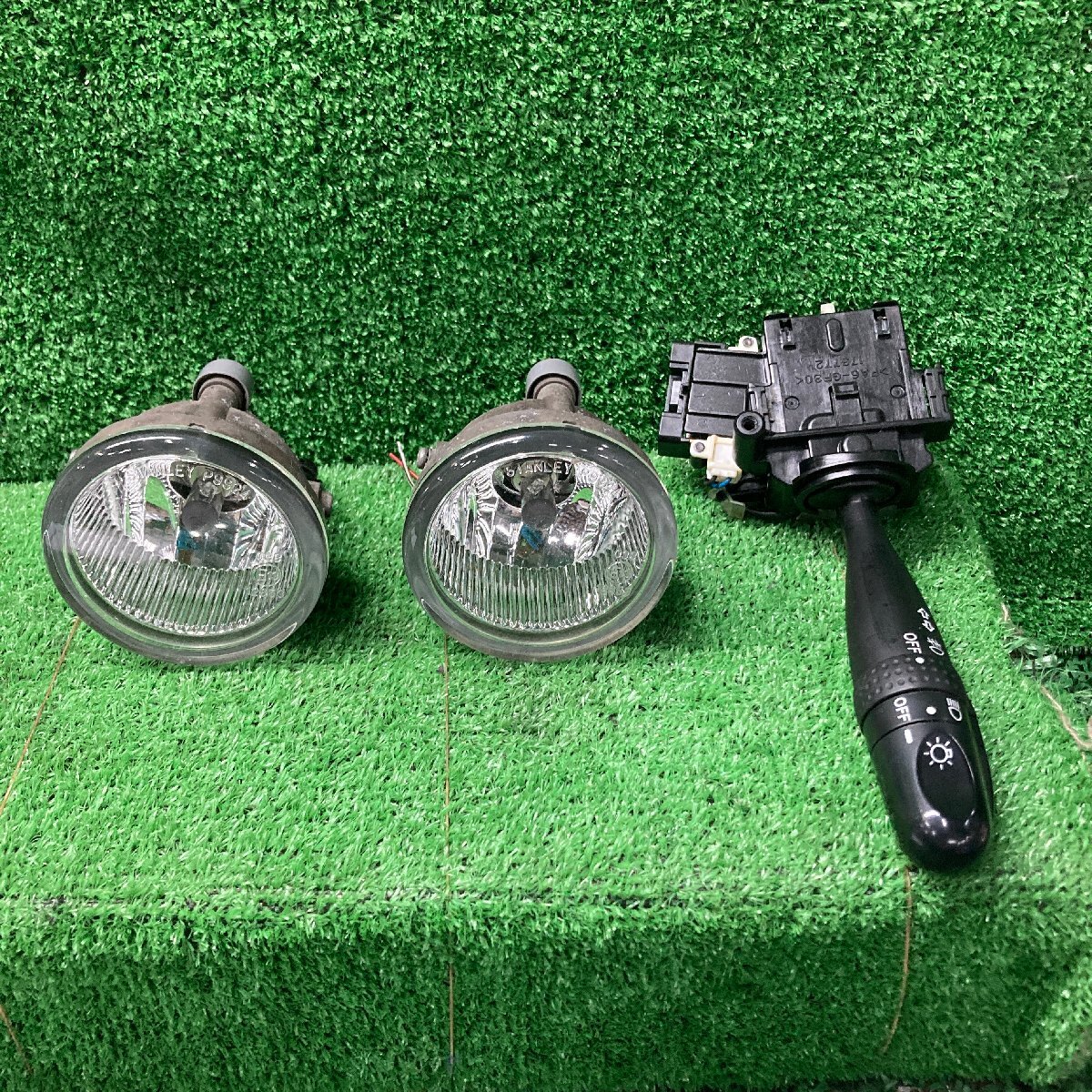♪♪タント L L375S 左右 フォグランプ ライト STANLEY P9924 スイッチセット(W7100)♪♪拍卖