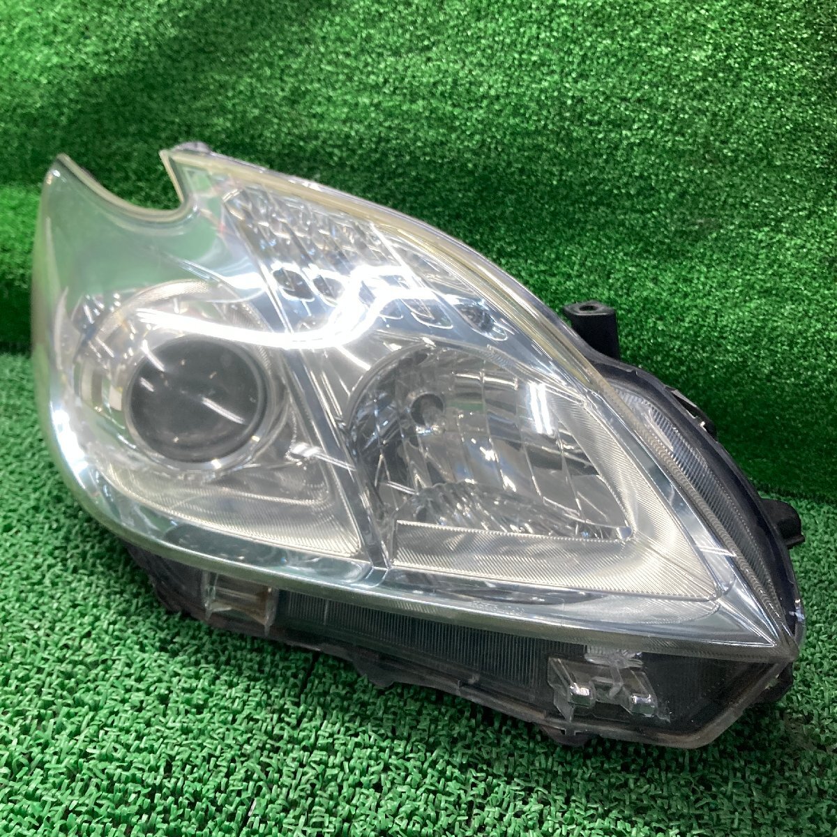 ♪♪プリウス S ZVW30 右 ヘッドライト ヘッドランプ KOITO 47-29(W7183)♪♪拍卖