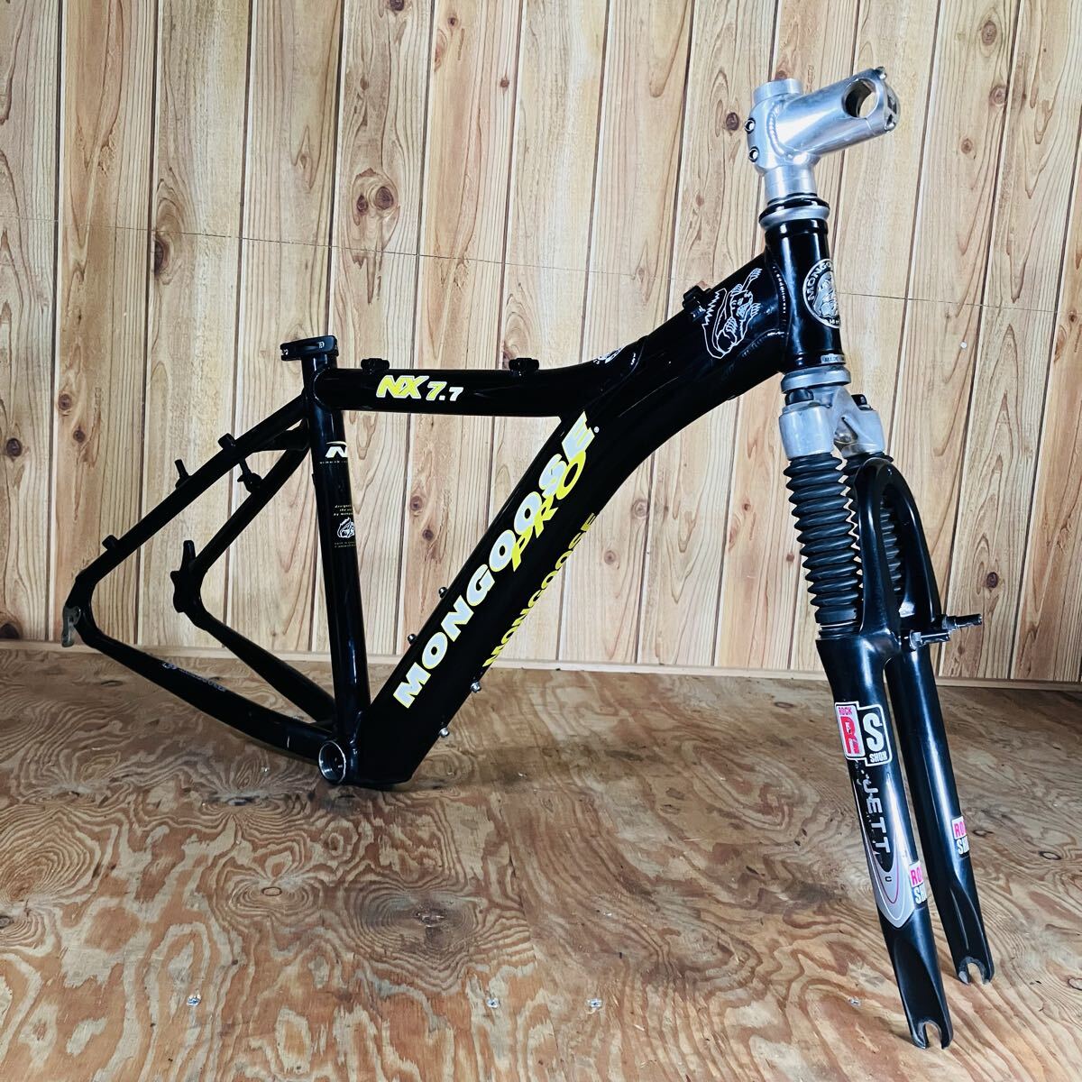 MONGOOSE PRO NX 7.7 MTBフレームセット 26インチ RockShox Jett サスペンションフォーク付き 中古品拍卖