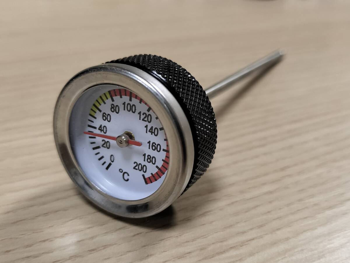 グロム ハンターカブCT125 スーパーカブ110 クロスカブ110 等に! 油温計付きオイルフィラーキャップ 防水処理済 ブラック拍卖