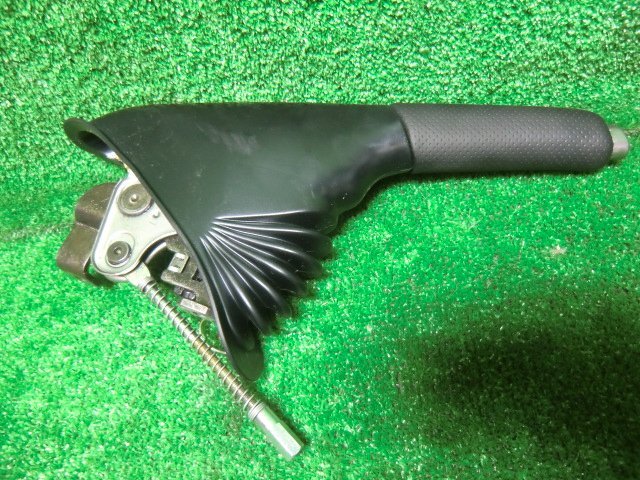 2018/1 フィアット アバルト595 ABA-31214T サイドブレーキレバー 右ハンドル拍卖