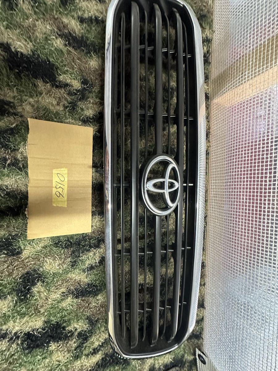 美品 値引き交渉可能 ランドクルーザー100フロントグリル HDJ101K ラジエーターグリル 拍卖