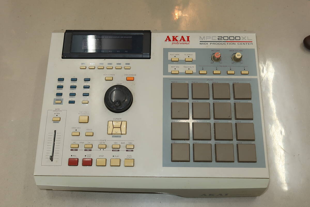 ★☆1円~AKAI MPC2000XL アカイ サンプラー MPC 本体のみ☆★拍卖