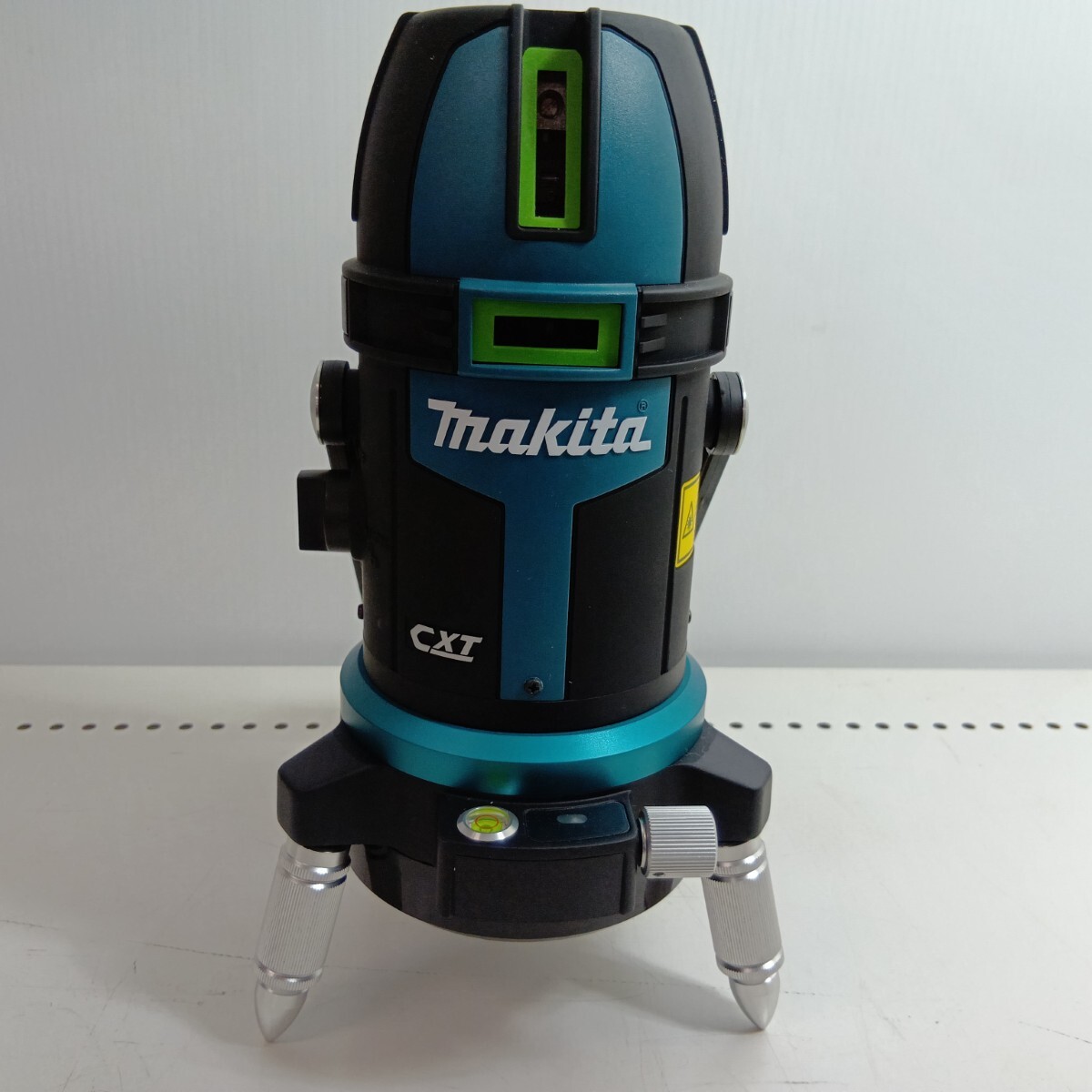 MAKITA マキタ レーザー墨出し器 SK210GD ブルー 未使用品(S) 付属品完備 コードレス式 1.5V 1801513 未使用に近い拍卖