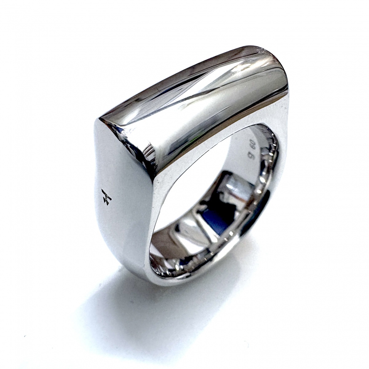 トム・ウッド【TOMWOOD】R74HCRNA01S925-M Crest Ring(M) Ag925 サイズ60 約19号 約19.8g シルバー Sv925 メンズリング 指輪 21167拍卖