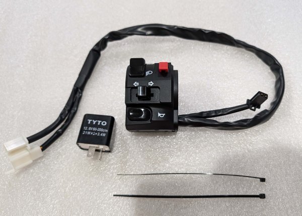 ★ヤマハ XSR155/MT-15用 左ハンドルスイッチ ハザード/パッシング付★拍卖