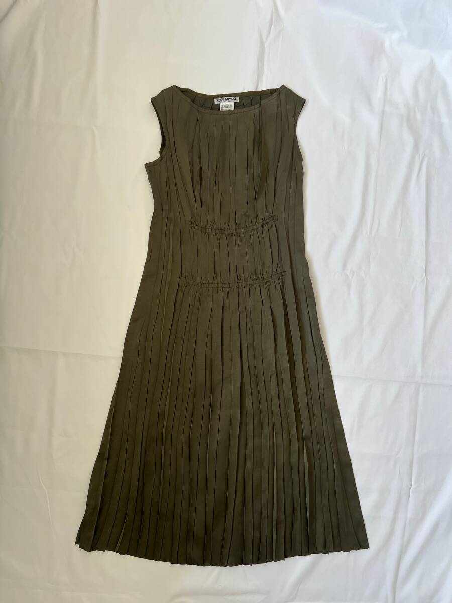 イッセイミヤケ ISSEY MIYAKE カーキ 緑系 ワンピース ノースリーブ プリーツ アーカイブ archive dress拍卖