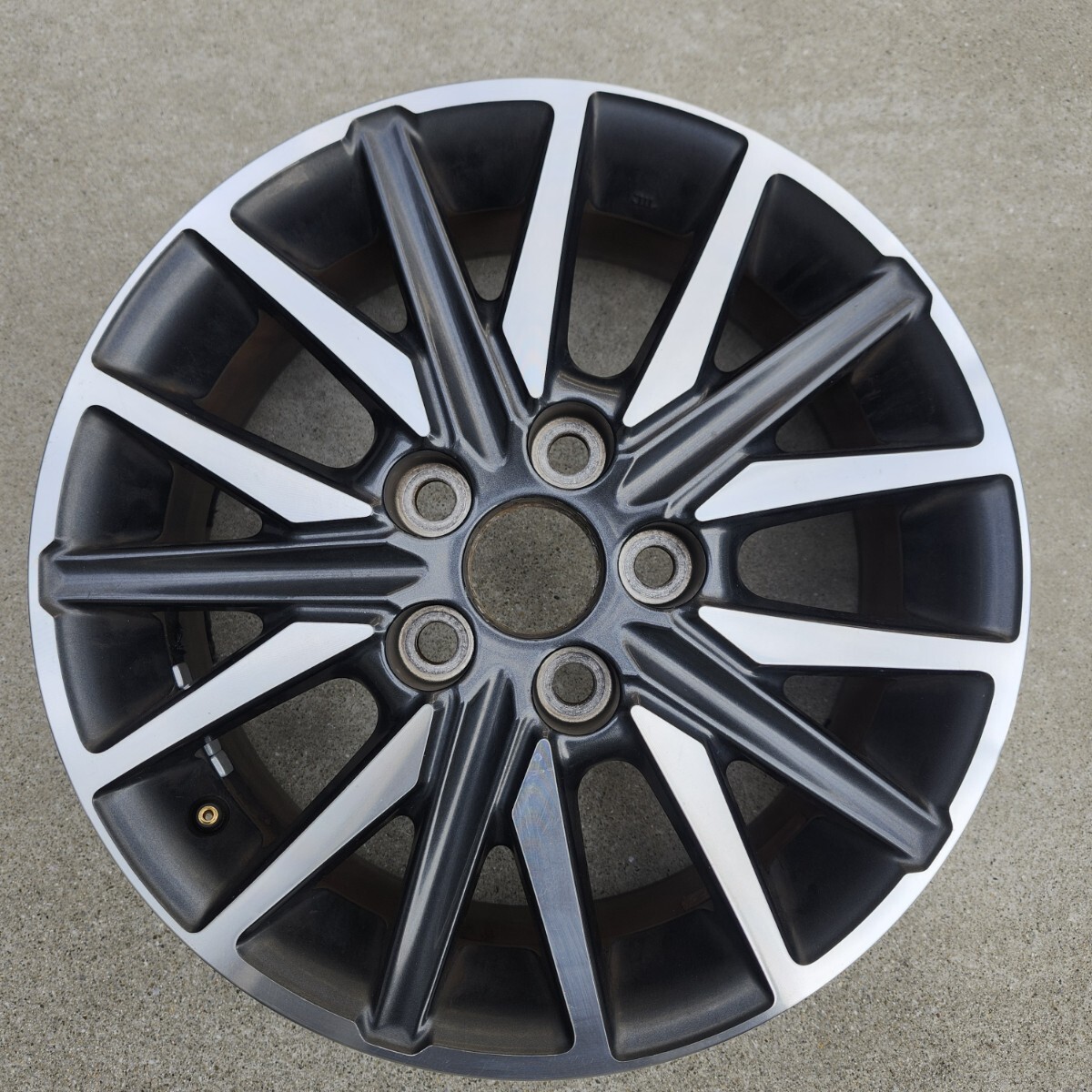 ZRR80 前期 ヴォクシー 純正アルミホイール ガリ傷無し拍卖