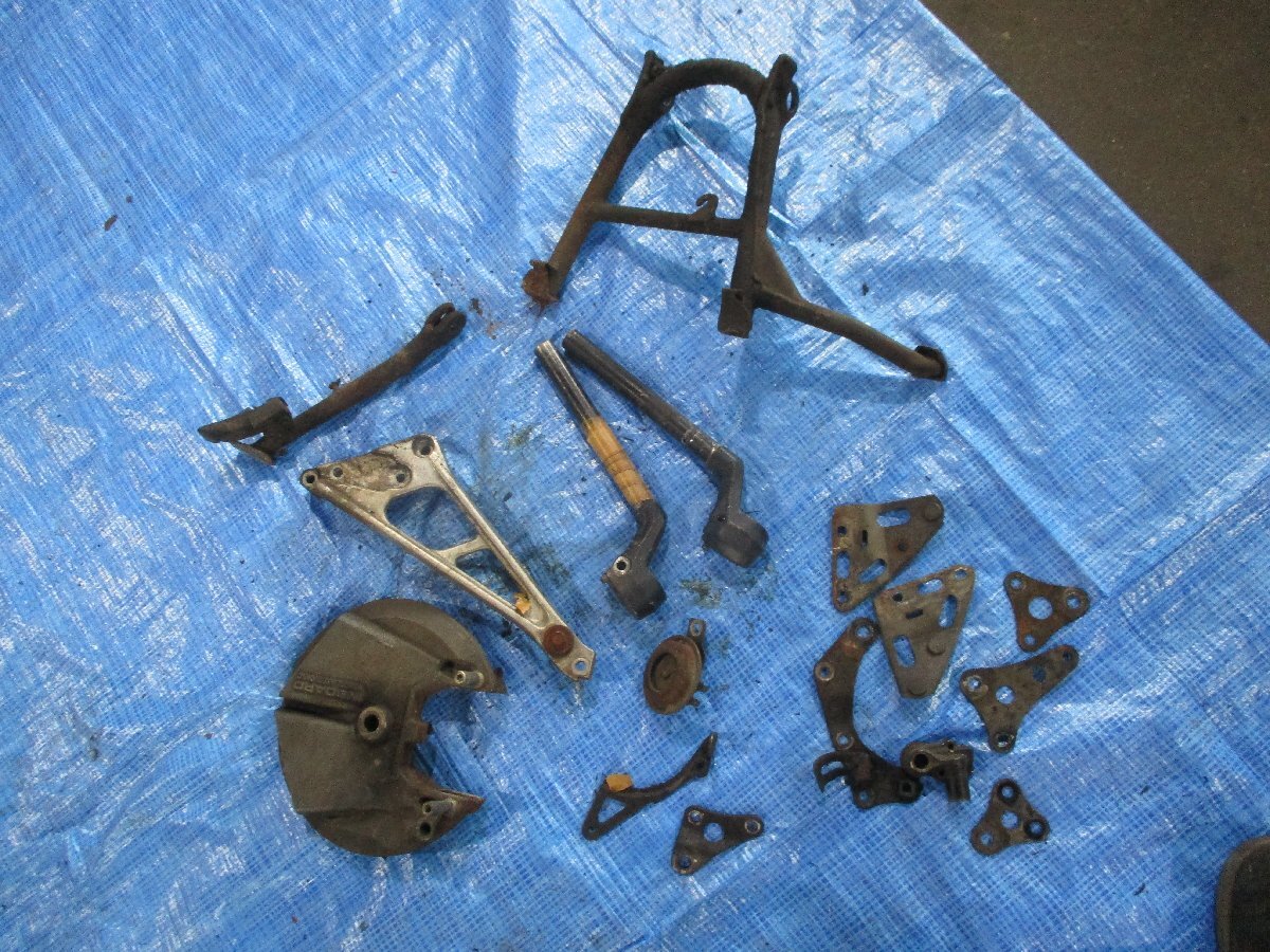 a327【中古】HONDA CBX400F CBX550F 金物セット ハンドル スタンド ステー 長期保管 現状 ホンダ NC07 NC17 インテグラ拍卖