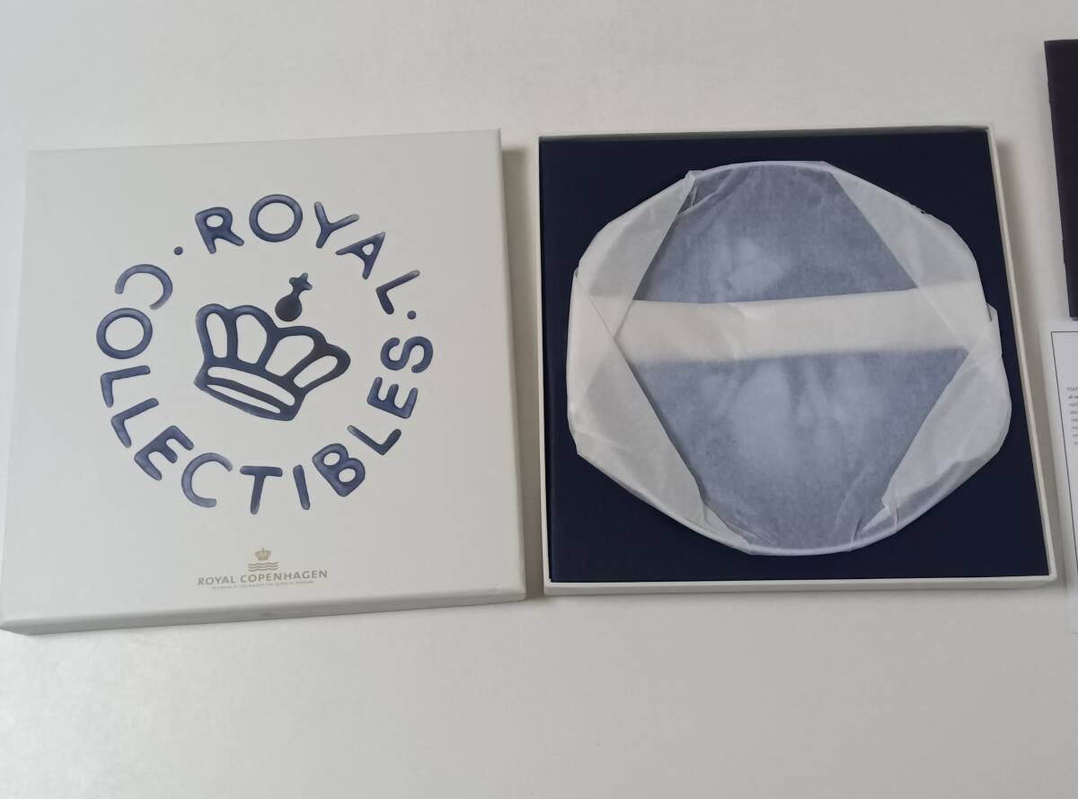 ロイヤルコペンハーゲン イヤープレート 2019年 飾り皿 箱付き しおり付 未使用 長期保管品 ROYAL COPENHAGEN拍卖