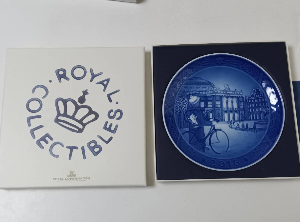 ロイヤルコペンハーゲン イヤープレート 2016年 飾り皿 絵皿 箱付き しおり付 未使用 長期保管品 ROYAL COPENHAGEN拍卖