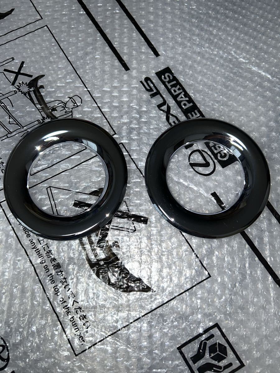 ☆新車外し品☆ ダイハツ ムーヴキャンバス LA800S 純正 オプション リアリフレクター ガーニッシュ フォグカバー メッキ 08400-K2207 希少拍卖