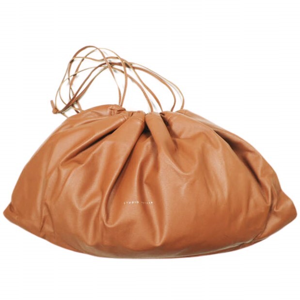 新品 STUDIO AMELIA スタジオアメリア ギャザードロストバッグ 20092587004010 Brown クラッチバッグ AP STUDIO カバン g23617拍卖