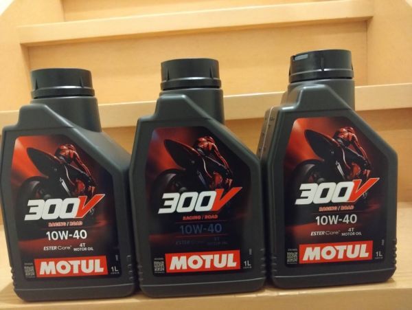 MOTUL モチュール 300V ファクトリーライン ロード レーシング 10W-40 1L 3缶 3本 FACTORY LINE ROAD RACING 正規品拍卖