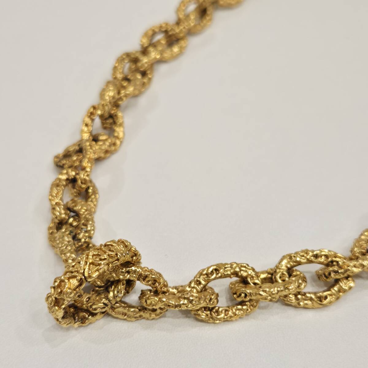 CHANEL シャネル チェーン ロングネックレス 溶岩 ゴールドカラー ヴィンテージ アクセサリー ブランド小物 m103002拍卖