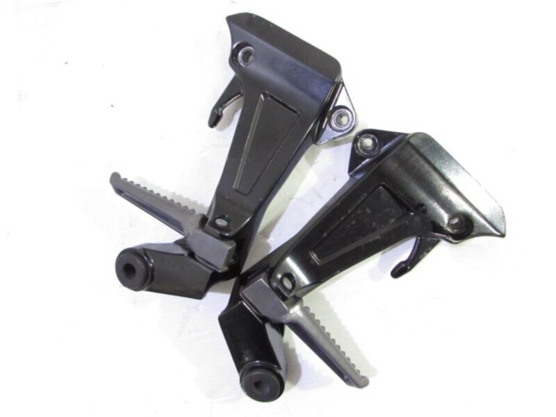 CB1300SF SC40 お買得!! 純正 タンデムステップ 左右SET 検※ SC54 スーパーフォア 限定車 スーパー ボルドール CB1300SB 166U45拍卖