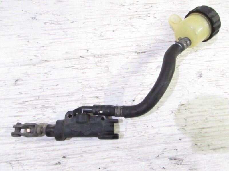 XJR400R 4HM 大人気!! ブレンボ製 リアマスターシリンダー brembo 固着なし 検※ XJR400 RH02J XJ400D XJ400E AP オーリンズ 160P17拍卖