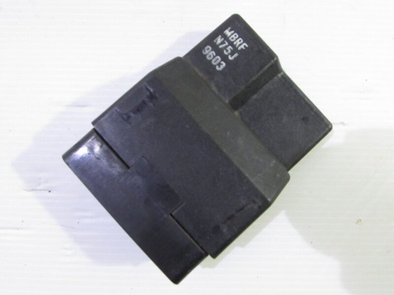 CB1300SF SC40 実動車外し 純正 CDI イグナイター OKI 検※ SC54 スーパーフォア 限定車 スーパー ボルドール CB1300SB 166U30拍卖