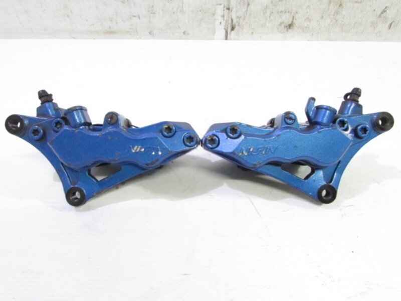 CB1300SF SC40 大人気!! NISSIN 6POT フロントキャリパー 左右SET 固着なし 検※ SC54 スーパーフォア 限定車 CB1300SB 166U40拍卖