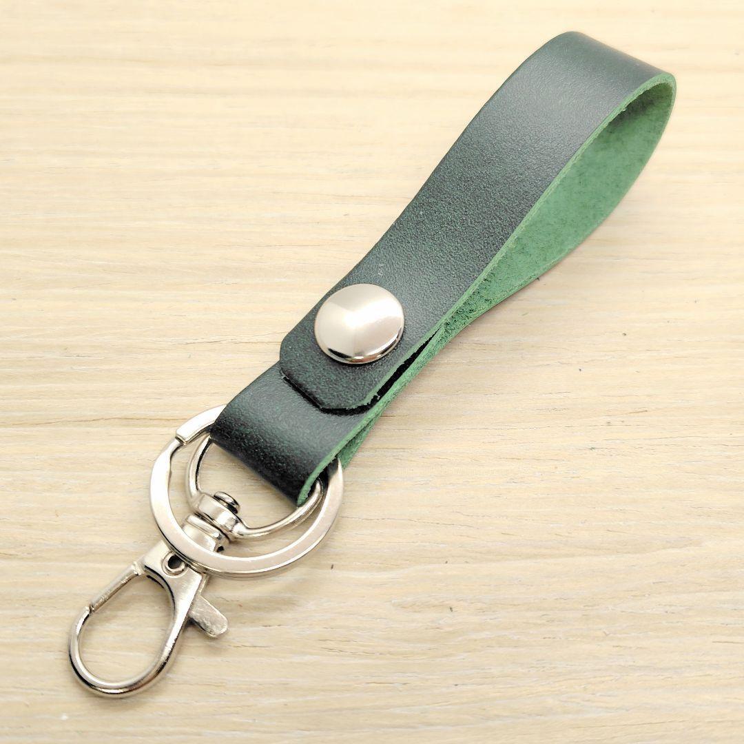 ループ キーホルダー グリーン スムース 革 レザーストラップ チャーム拍卖