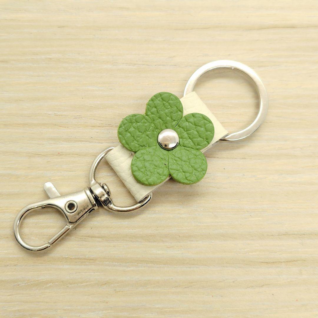 小さい キーホルダー 8cm【抹茶花】 チャーム 革 レザー 牛革 ハンドメイド レザークラフト バッグやリュックに拍卖