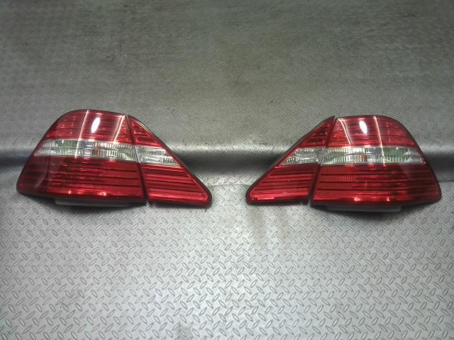 トヨタ(TOYOTA)セルシオ UCF30左右テールフィニッシャ-セット テ-ル:スタンレ-P3586 フィニッシャ-:スタンレ-50-75 品番 81550-50150拍卖