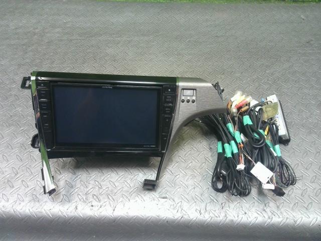 トヨタ(TOYOTA)※同梱不可※プリウス ZVW30 カーナビゲーション 純正オプション アルパイン 9インチ EX009V セキュリティロック有拍卖