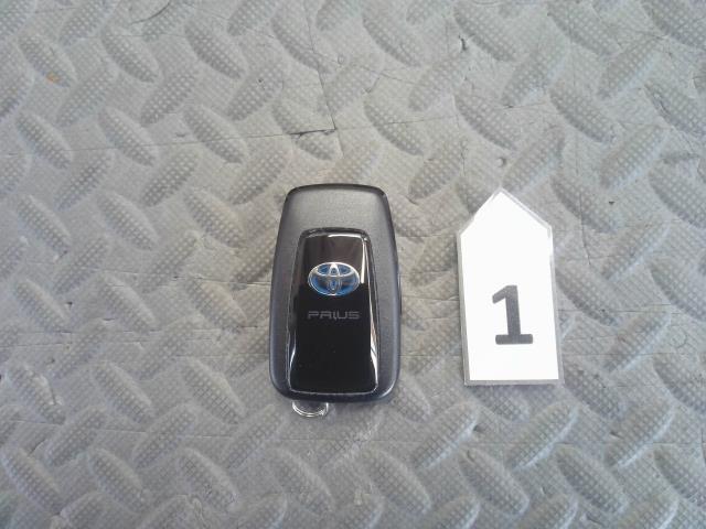 トヨタ(TOYOTA)※同梱不可※プリウス ZVW55 キーレスリモコン 品番 89904-47120 動作OK拍卖