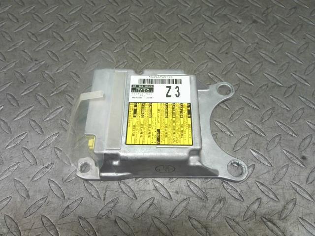 トヨタ(TOYOTA)※同梱不可※プリウス ZVW55 エアバッグコンピューター 品番 89170-47610拍卖