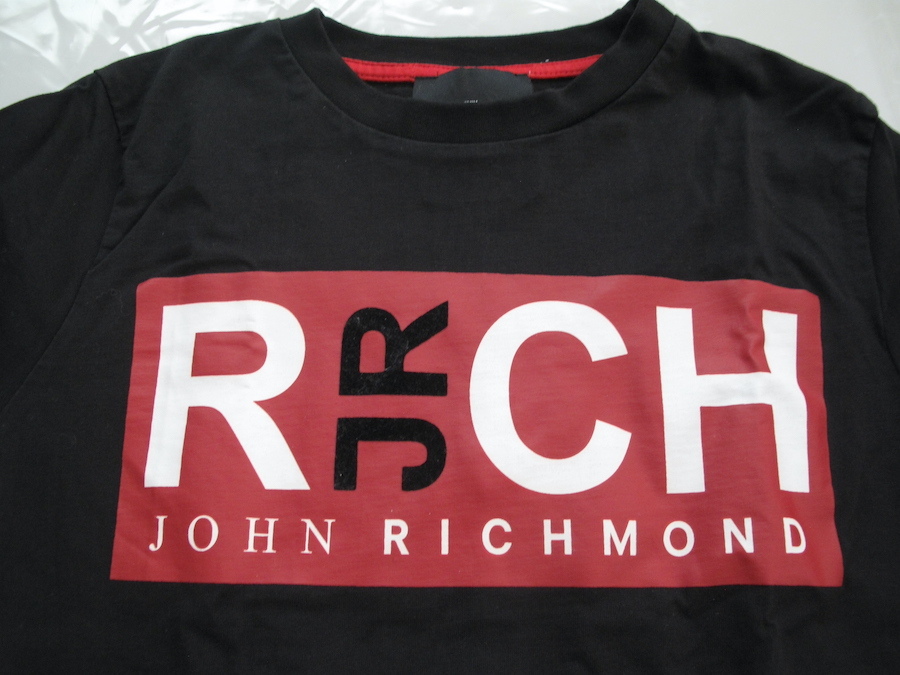 **JOHN RICHMOND ジョンリッチモンド 長袖Tシャツ 黒 男の子 160拍卖