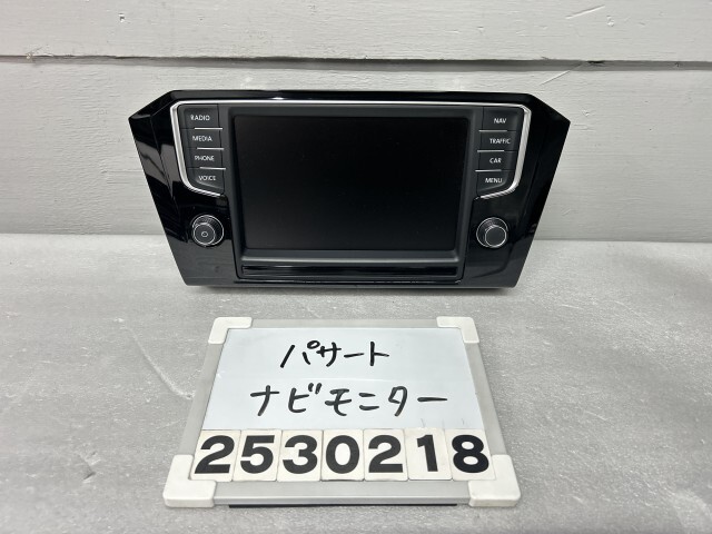 VW パサート 3CCZE 純正 ナビ ディスプレイ B8 セダン TSIハイライン LC9X 5G0919606 1A2 016877拍卖