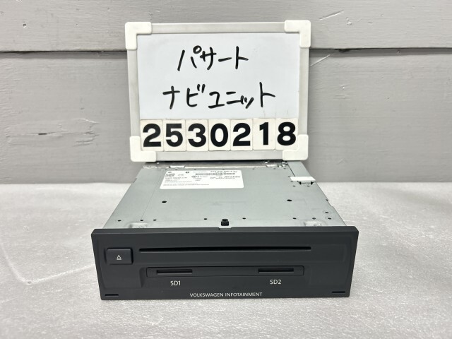 VW パサート 3CCZE 純正 ナビ オーディオ ユニット 2016/2017年 CD DVD SD Bluetooth B8 セダン TSIハイライン 3G0035050A 1A2 016878拍卖