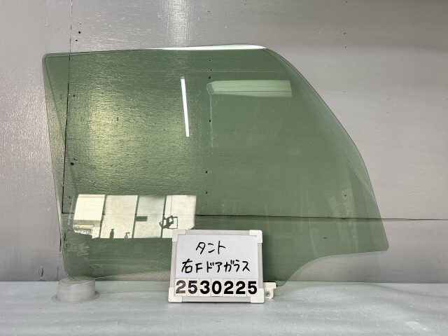 タント LA600S 右フロントドアガラス 運転席 グリーン UVカット 後期 カスタムX トップエディションSA W24 68101-B2640 1C2 016903拍卖