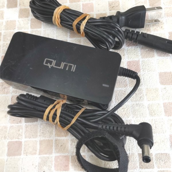 Vivitek Chargeur QUMI Delta ADP-65WH AB 110030-15 Adaptateur 65W 19V 3.42A 動作OK拍卖