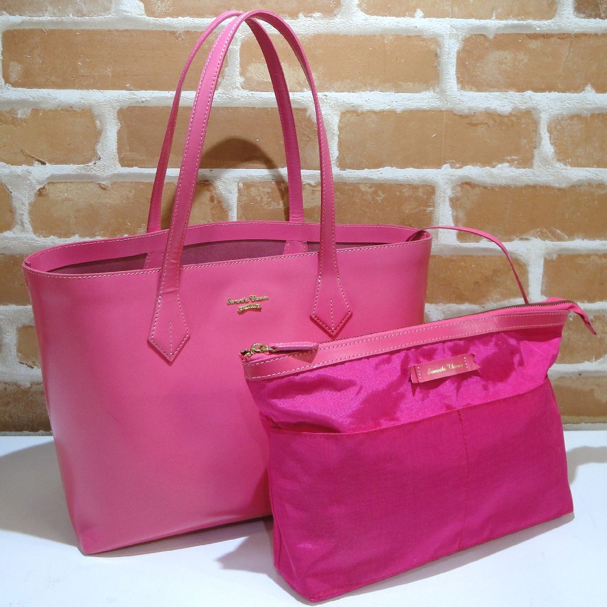 A522T 美品 サマンサタバサ Samantha Thavasa トートバッグ インナーポーチ付き レザー拍卖