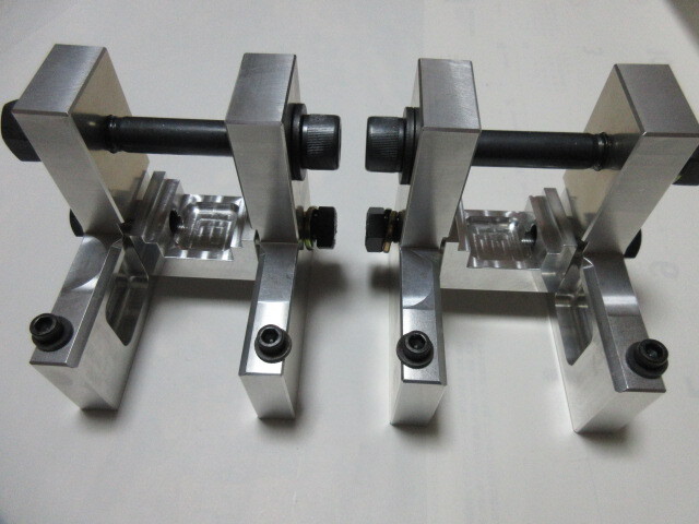 17系 マジェスタ ロールセンターアダプター リア用30mm ダウンキット ジュラルミン製拍卖