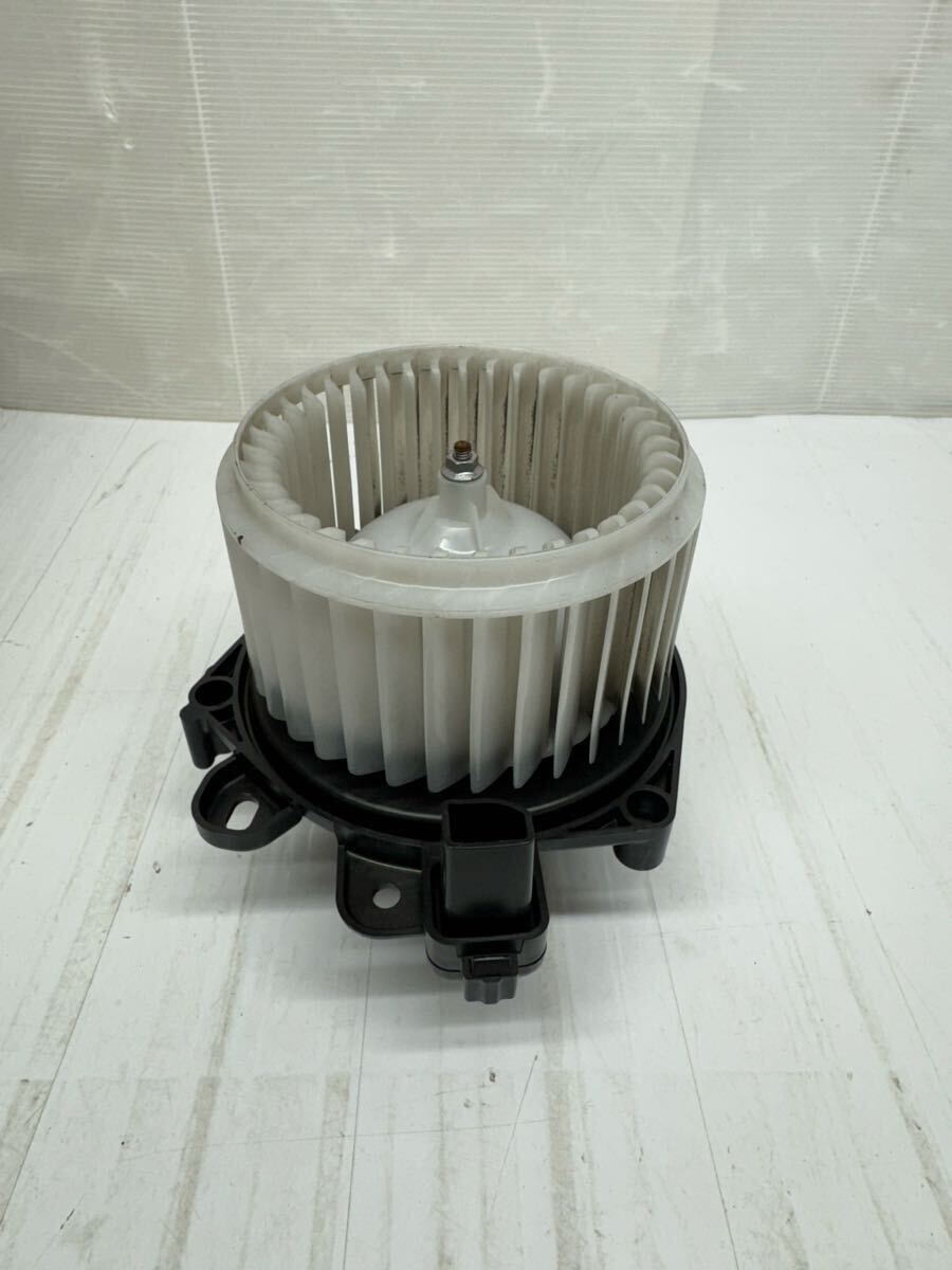 SUZUKI スズキ ヒーターブロアモーター HE22s アルトラパン 拍卖