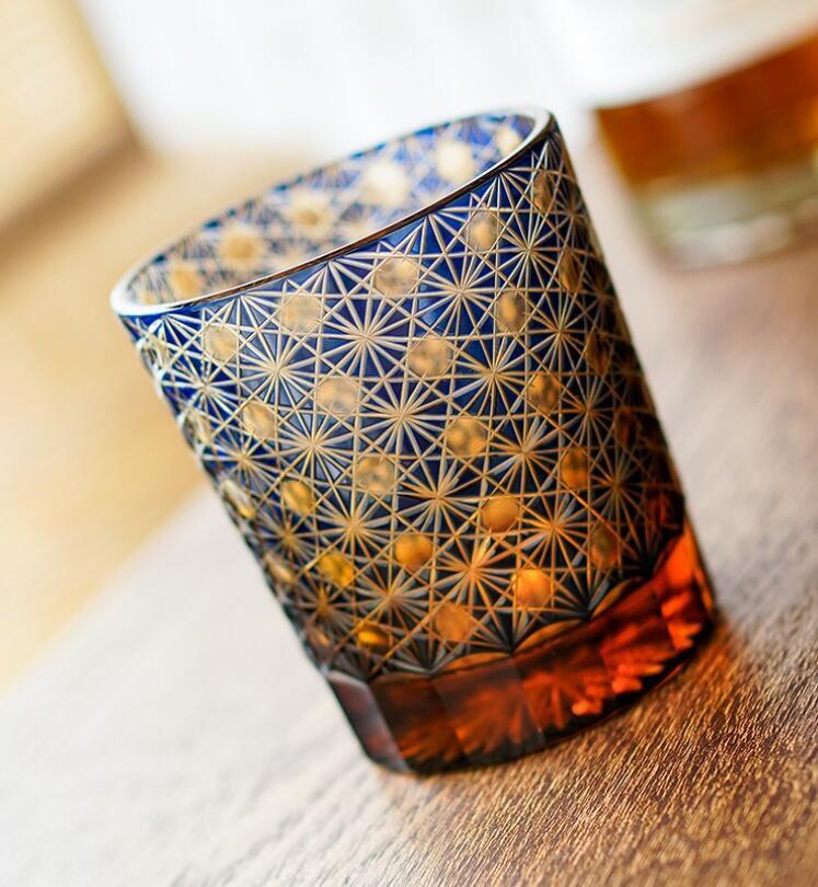 新入荷菊繋ぎ紋 高級グラス 冷酒杯 手作りワインセット ロックグラス ビールウイスキーグラス 250ml (青)拍卖