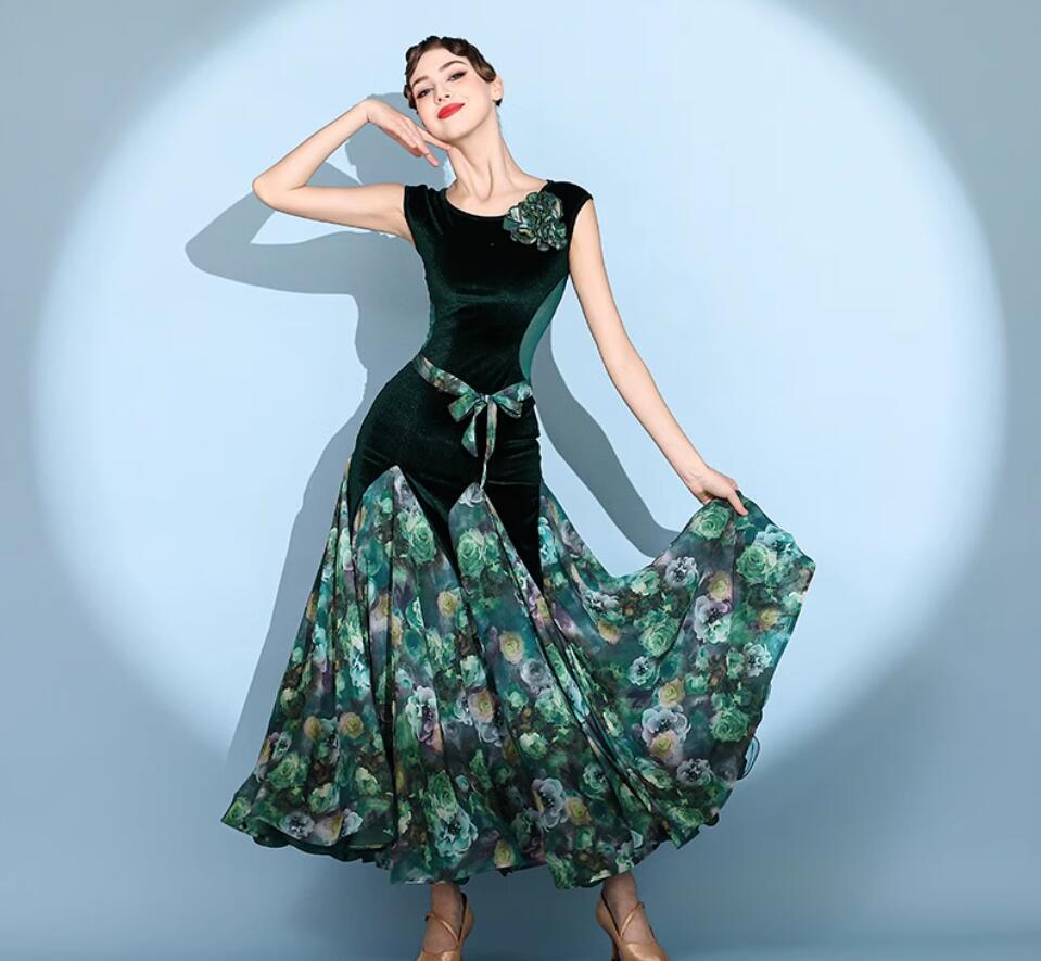 新入荷社交ダンス ドレス 社交ダンス衣装 ベルベット 花柄 ノースリーブ モダンダンス衣装 広がる裾 スタンダード ドレス モダンドレス拍卖